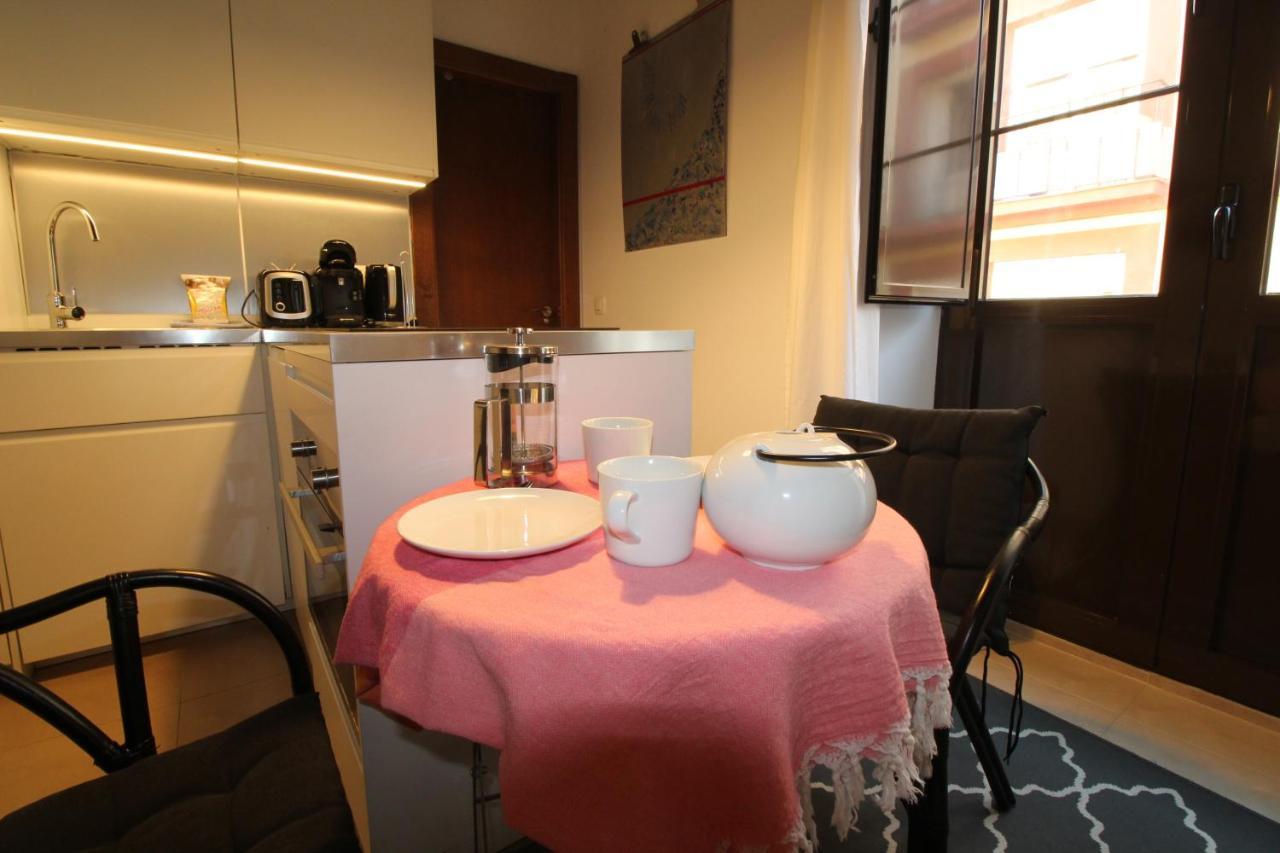 Del Parque Flats Alvarez Suite Malaga Exterior photo